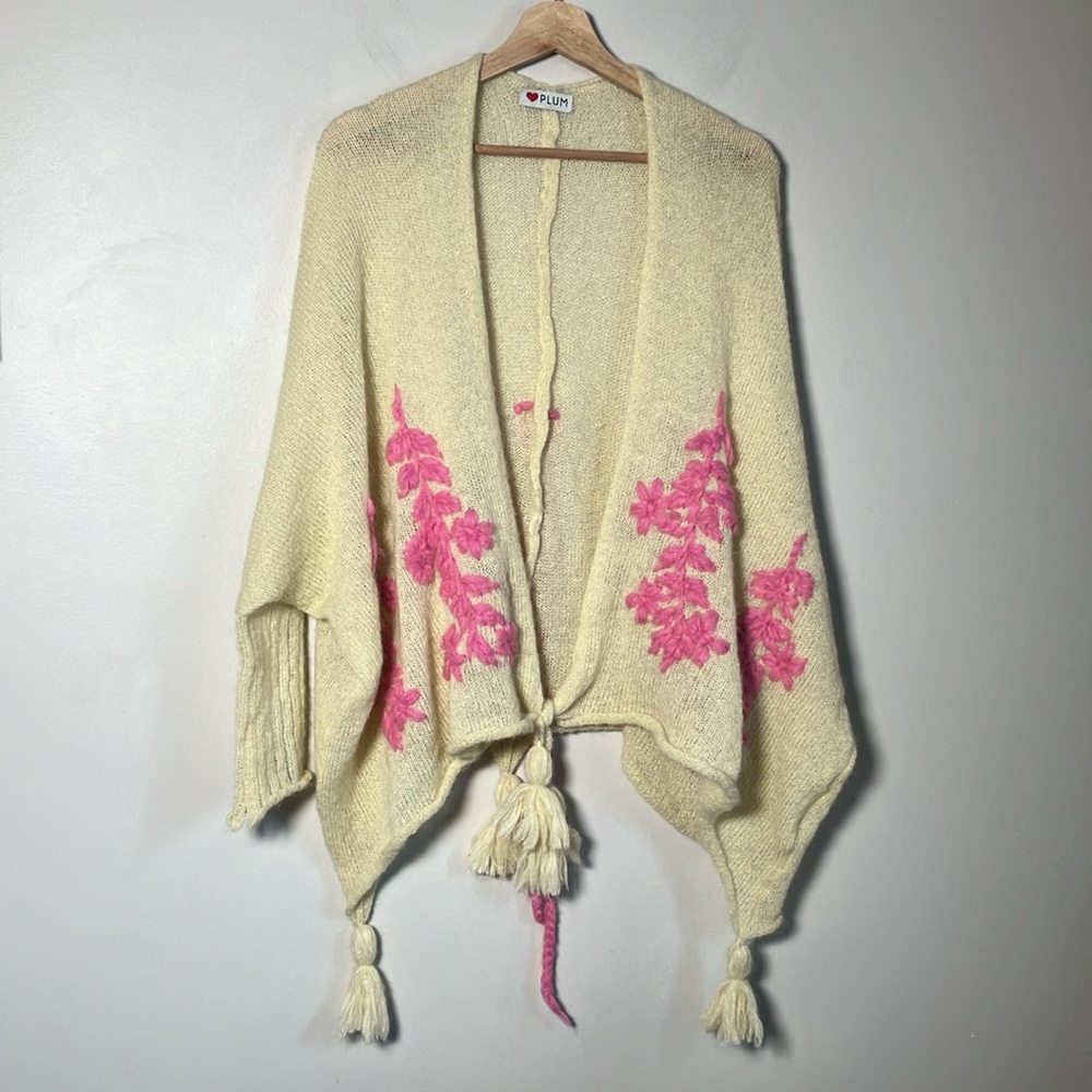 PLUM sweater boho oversized drop shoulder Light yellow pink floral embroidery
